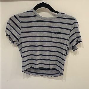 Cropped Tilly’s T-Shirt